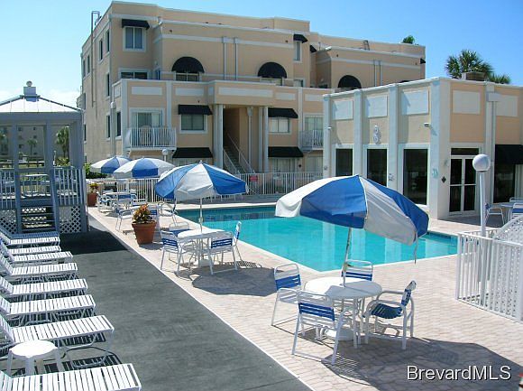 1st image of 8600 Ridgewood Ave #1207