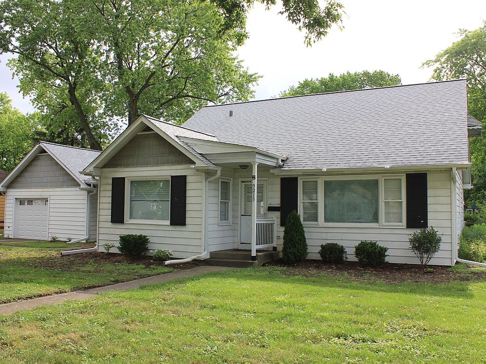 1st image of 9215 S Lynwood Dr