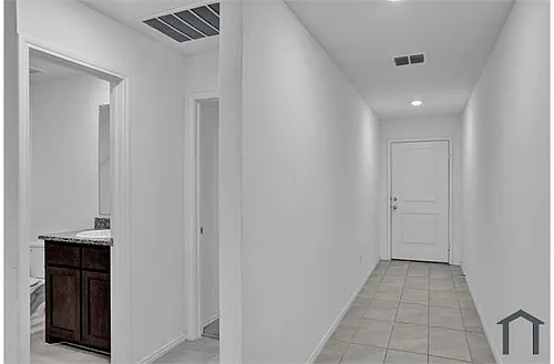1207 Tallow Trl Photo 1