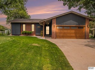 16756 William St, Omaha, NE 68130