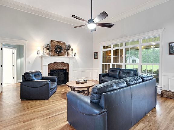 9th image of 1095 Culbreath Rd