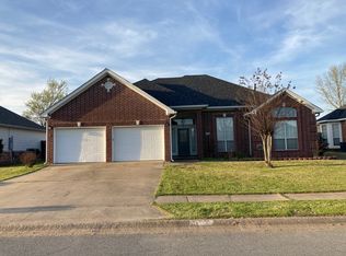 4018 Wildflower Ln, Benton, AR 72015