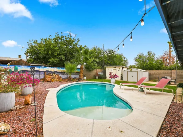9219 N 55th Avenue, Glendale, AZ 85302