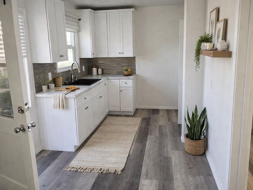 Kitchen-Virtyally Staged
