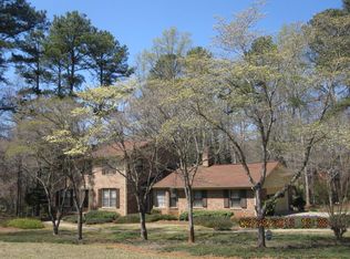 520 Sandstone Dr, Athens, GA 30605