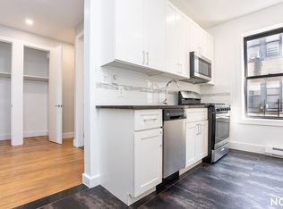92 E 53rd St APT 4E, Brooklyn, NY 11203