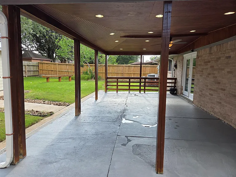 15415 Beechnut St — Photo 25