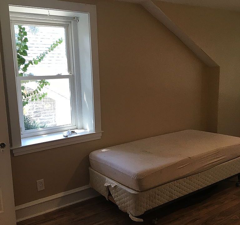 2nd image of 308 W Hortter St