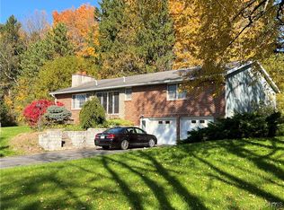 6937 River Rd, Memphis, NY 13112