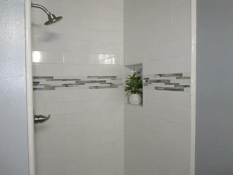 1031 W Fremont Ave — Photo 9