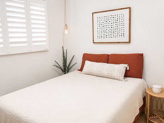 4th image of 1512 Halekoa Dr #U