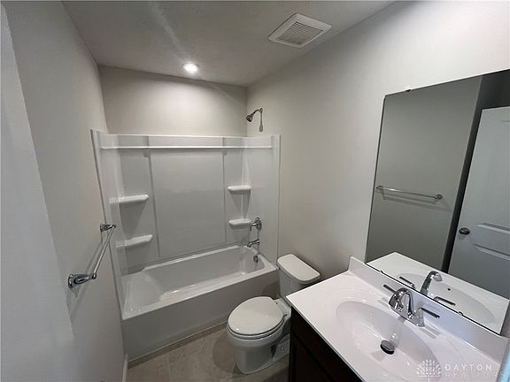 4th image of 5148 Brentwood Dr