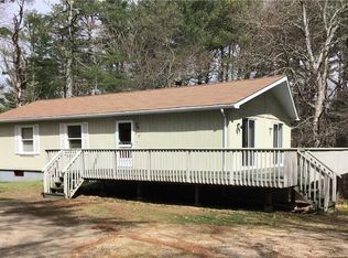 27 Columbia Heights Rd, Charlestown, RI 02813