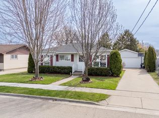 705 Ida St, Menasha, WI 54952