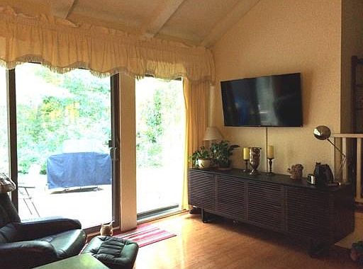 5th image of 401 Colonial Dr Unit 18
