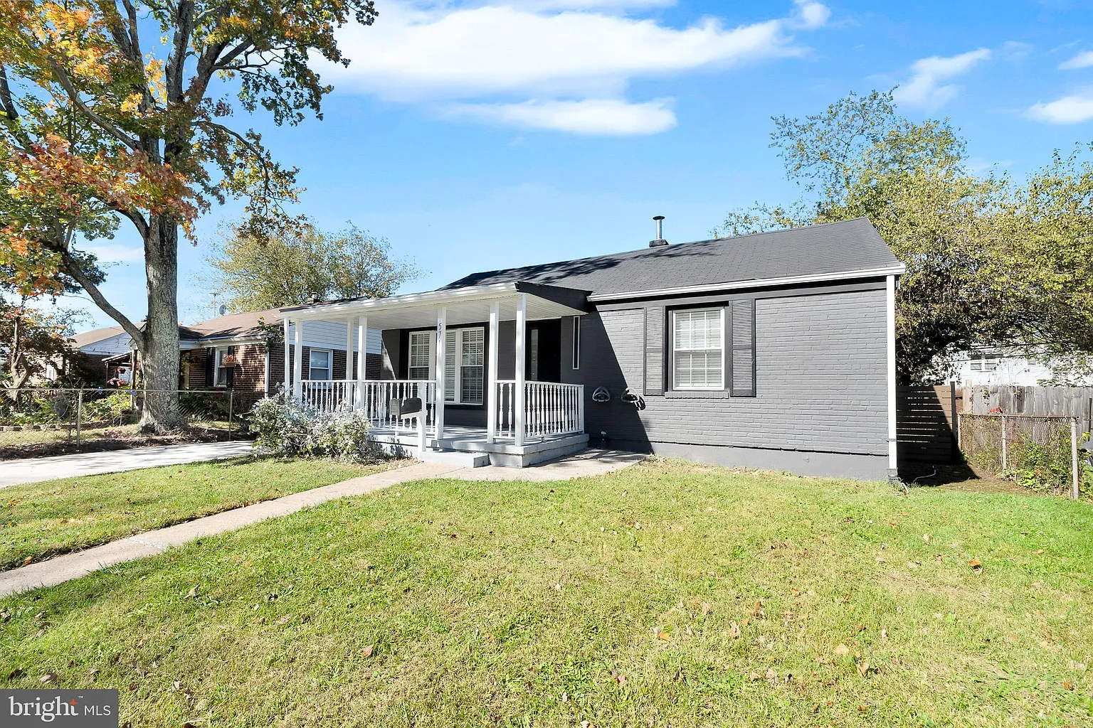 5711 Mustang St photo 1