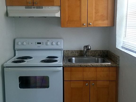 3rd image of 101 SW 5th Ct #3