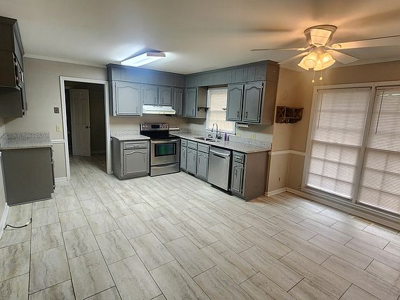5th image of 4748 N Stratford Oaks Dr