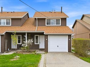 2185 Fairchild Blvd #23, Burlington, ON L7P 3P6