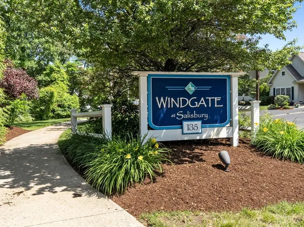 135 Beach Rd #200, Salisbury, MA 01952