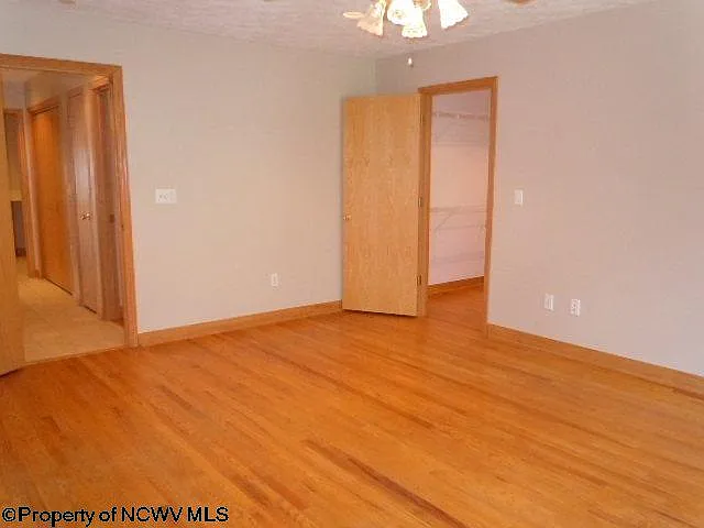 9 Brookside Pl — Photo 11