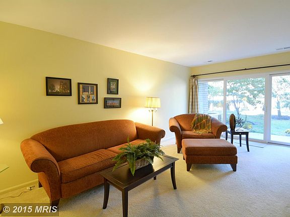 4th image of 9705 Kings Crown Ct APT 2