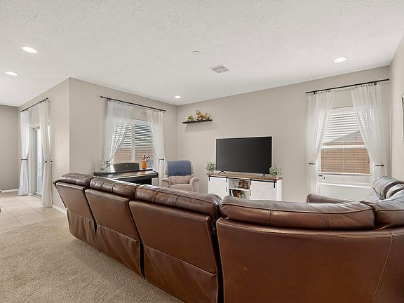 5th image of 115 Prism Ave SW