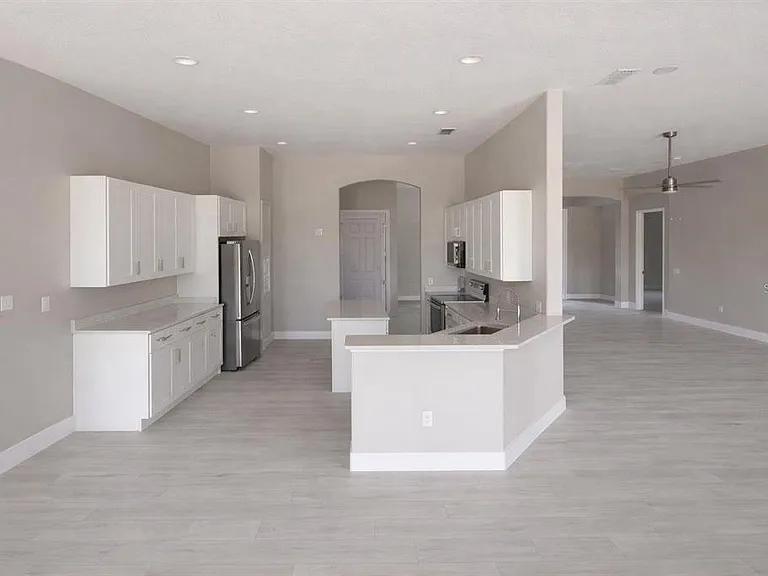 3504 Valleyview Dr — Photo 9