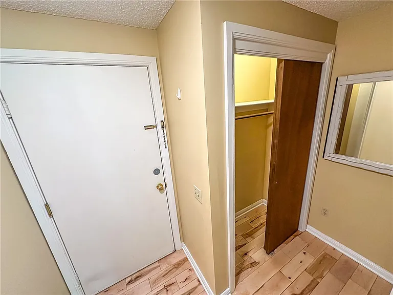 113 Comfort St #6 — Photo 2