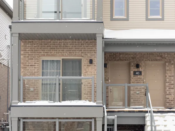 205 W Oak Trl, Kitchener, ON