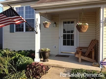 3501 Mautino Drive, 3br/2.5 ba
						:
						Fresh paint, new interior doors and trim throughout, updated bathrooms.