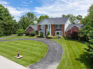 950 Cabernet Dr, Chesterfield, MO
