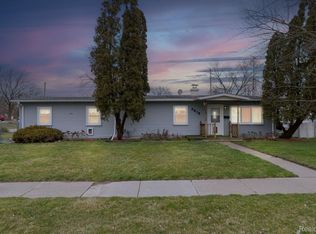 2619 Locust St, Port Huron, MI 48060