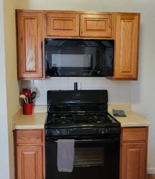 712 E Pierce St #3 — Photo 6