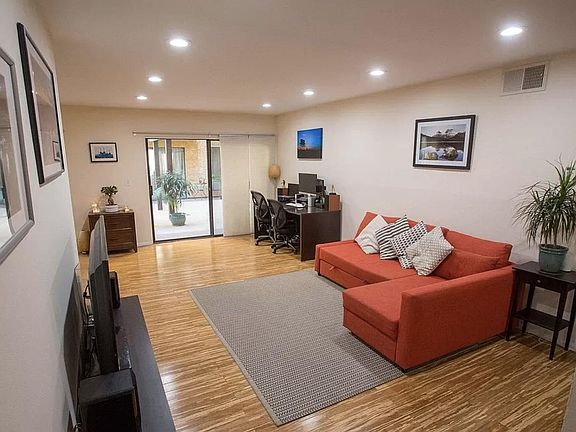 3rd image of 1735 N Fuller Ave APT 120