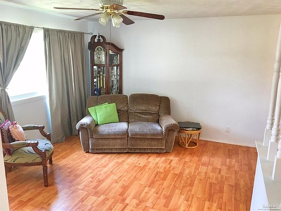 2nd image of 410 Garden Ave