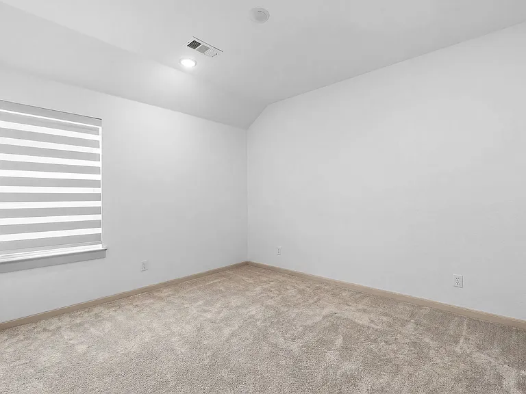 9540 Hedge St — Photo 33