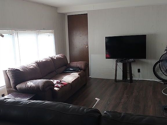 4th image of 434 Calamondin St #195