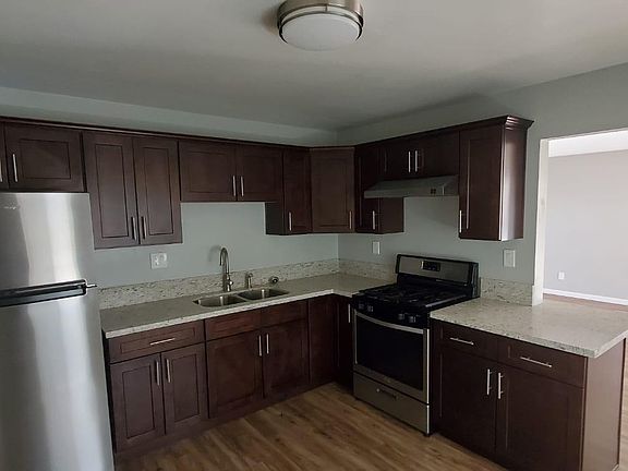 5th image of 4902 67th St #4908.5-A