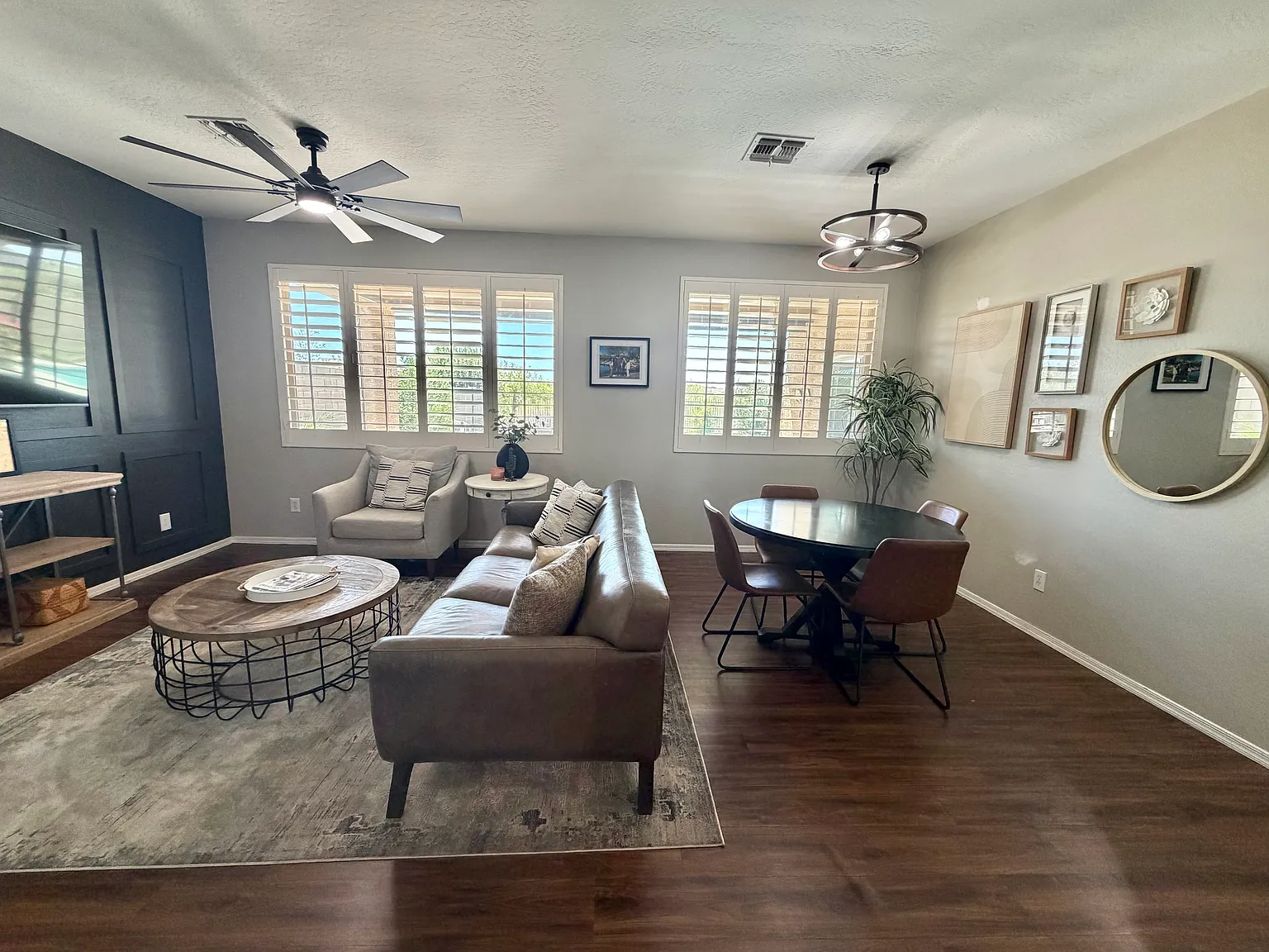4 bed, 2.5 bath, 1965 sqft, $2,800 — Photo 2