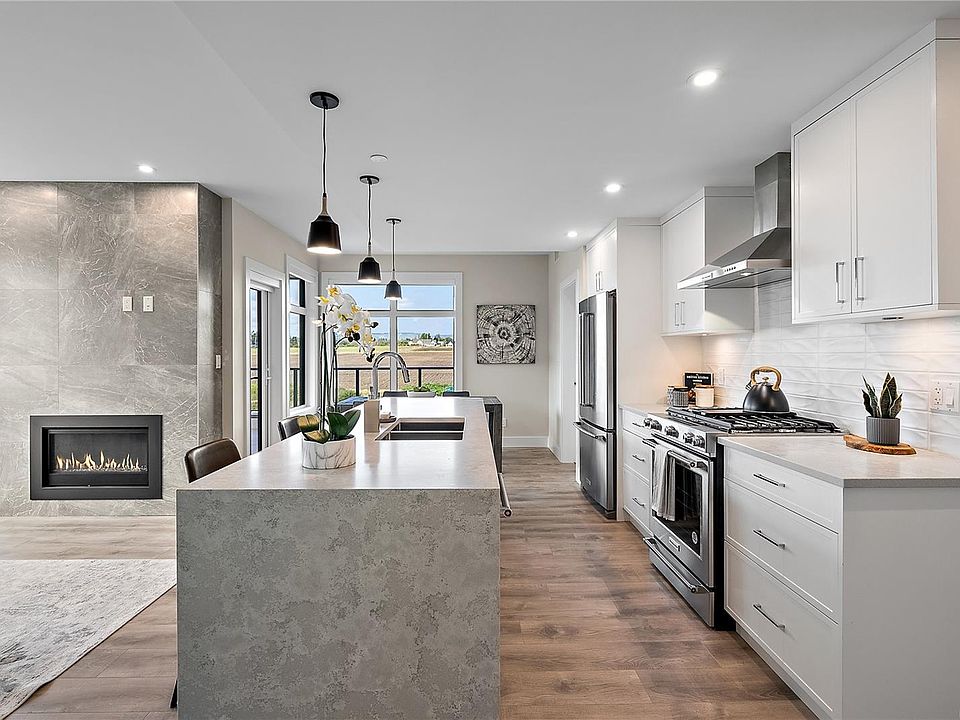 1st image of 2520 Hackett Cres #309