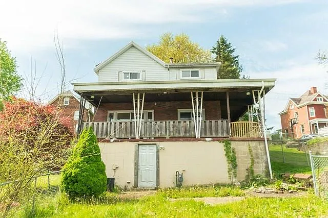 706 Sheridan St photo 1