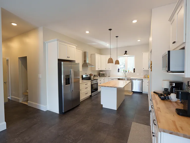 60 Madison Dr — Photo 17