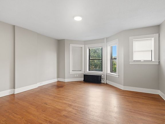 4th image of 456 Maple St #254AF5879