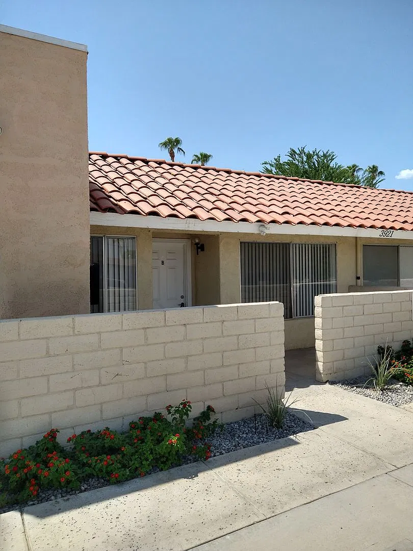 3921 E. Calle De Carlos — Photo 2