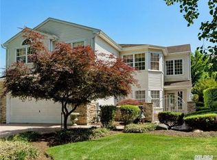 10 The Grns, Hauppauge, NY 11788