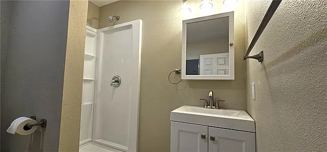 4854 Pontchartrain Dr #17 — Photo 6