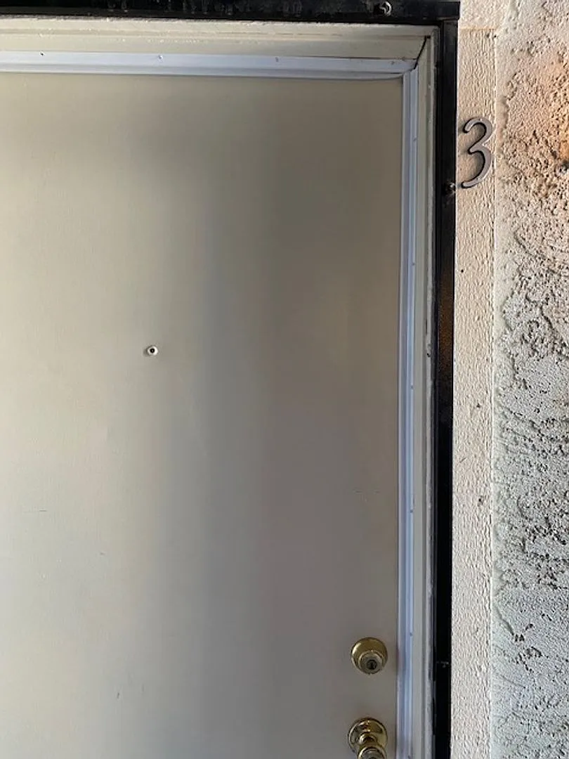 3900 El Potrero Lane #3 -Apartment — Photo 3