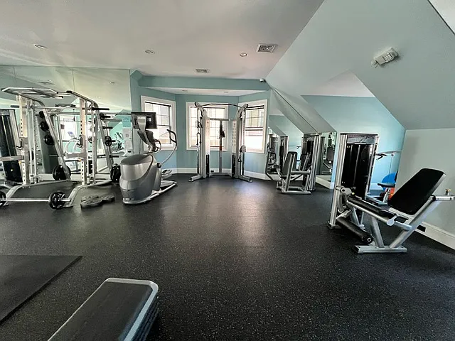 85 Camp Ave #8B — Photo 26