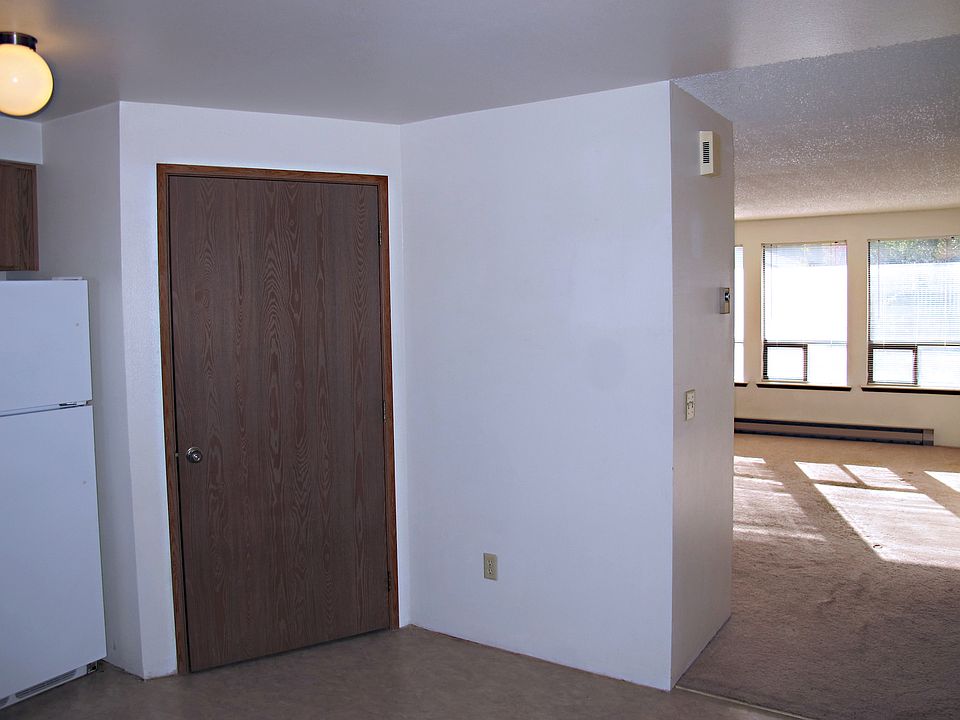 Building Photo 5